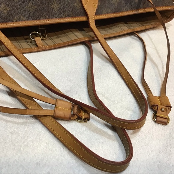 Louis Vuitton Monogrammed Neverfull GM - Picture 9 of 16